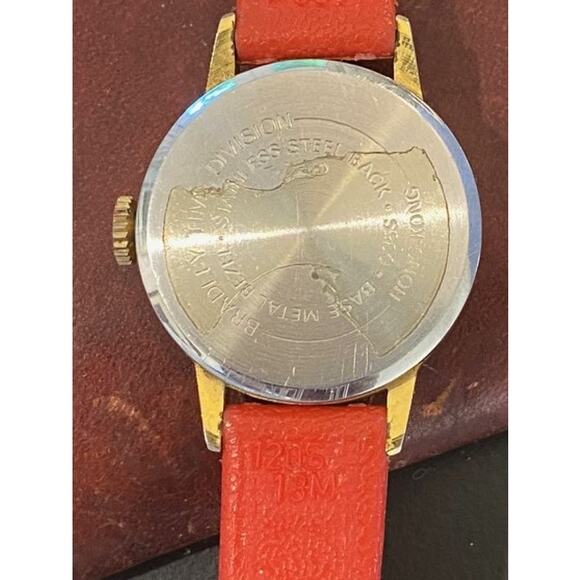 VTG Women's 28mm Gold Tone Mickey Mouse, Walt Disney, Bradley Time, Manual Wind - Picture 4 of 4